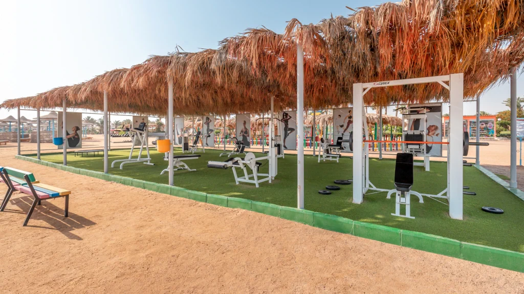 الفندق لونج بيتش ريزورت - الغردقة